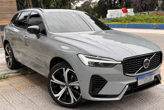VOLVO XC60 2.0 T8 RECHARGE ULTIMATE DARK AWD GEARTRONIC VOLVO XC60 2.0 T8 RECHARGE ULTIMATE DARK AWD GEARTRONIC